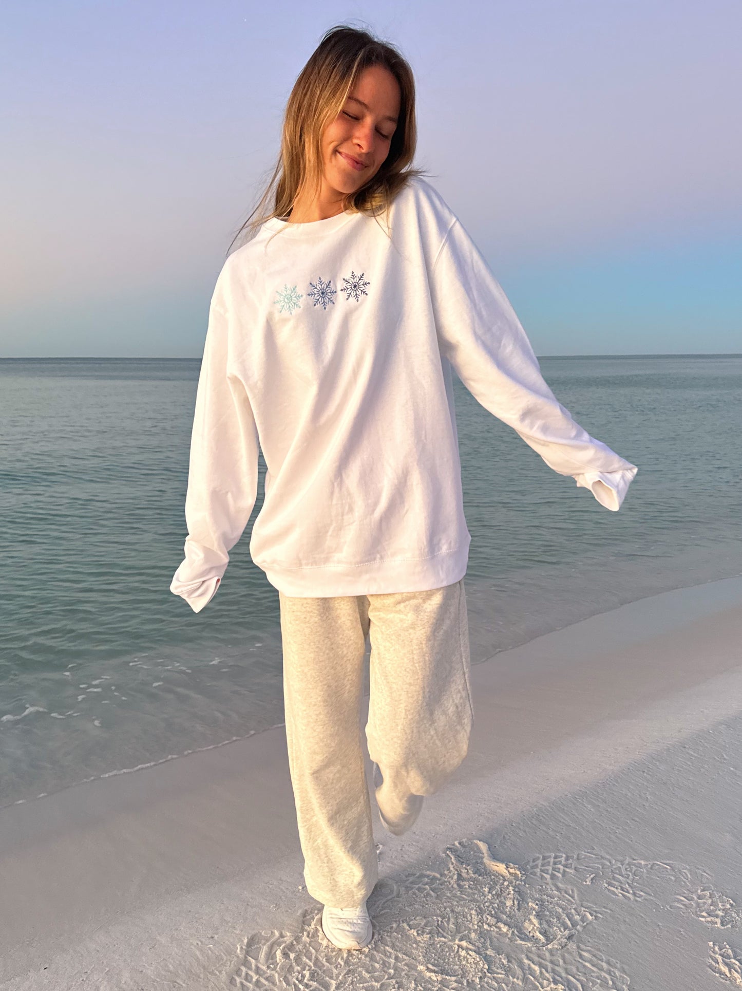 Snowflakes Crewneck - White