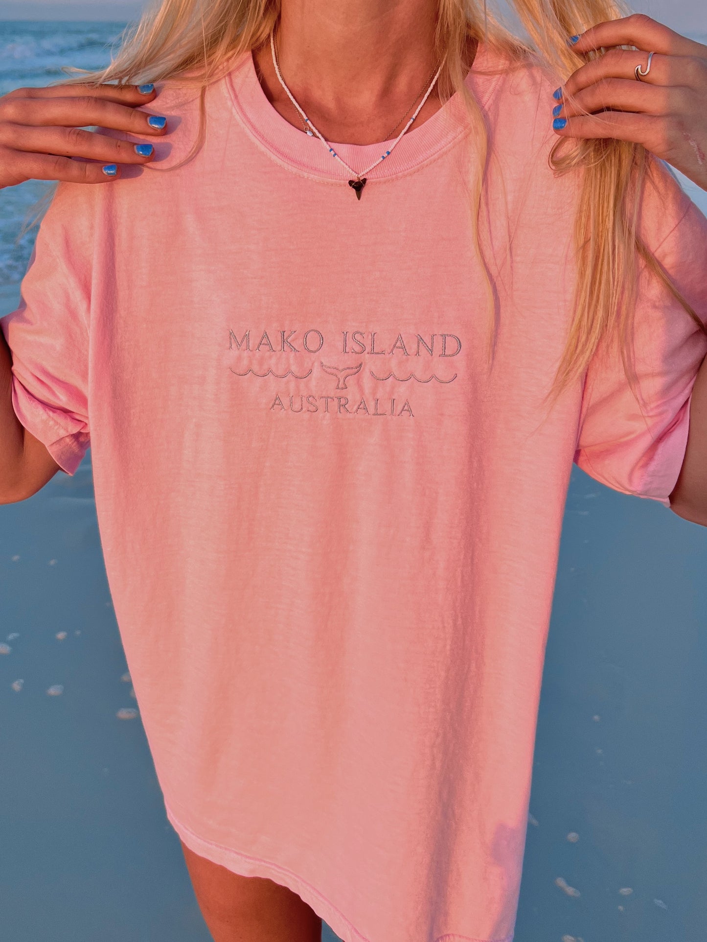 Mako Island Tee - Pink